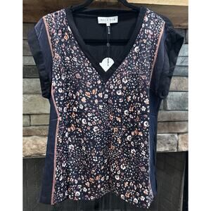 Women’s HALE BOB Black Floral V Neck Silk Shirt NWT Size S *B4